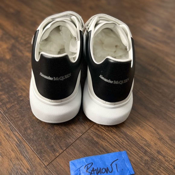 **$0LD** - Picture 2 of 9